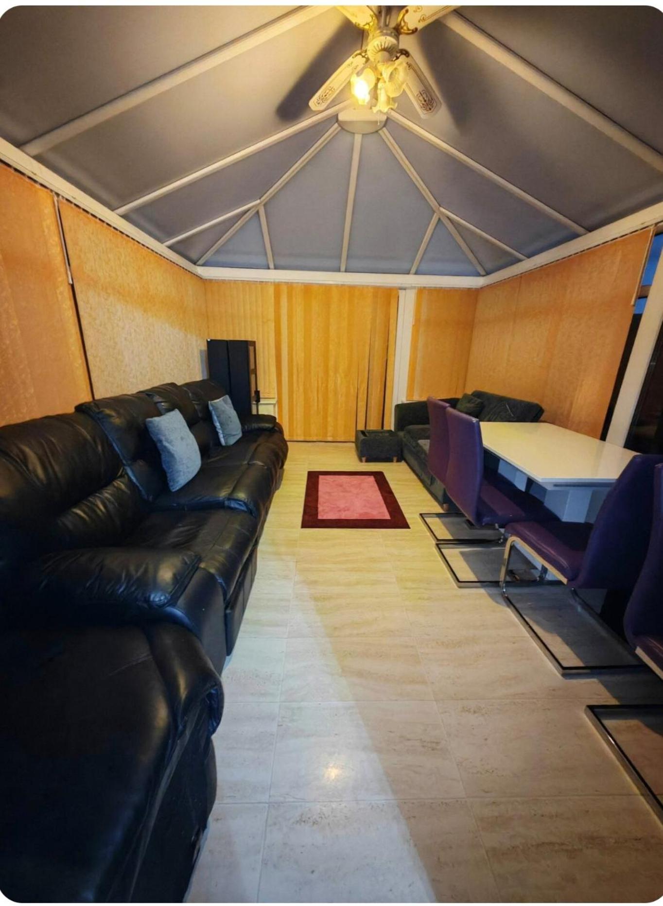 Kingdom Residence Manchester Ngoại thất bức ảnh